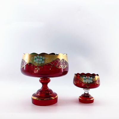 Daily Decorative Glass Fruit Bowls Piled Flower Pattern Smooth Surface