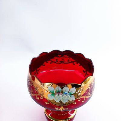 Daily Decorative Glass Fruit Bowls Piled Flower Pattern Smooth Surface