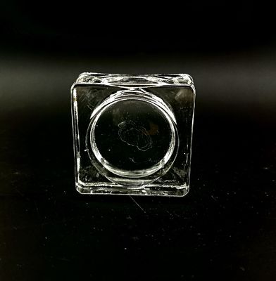 Small Transparent Glass Candle Holder With Modern And Sophisticated Design
